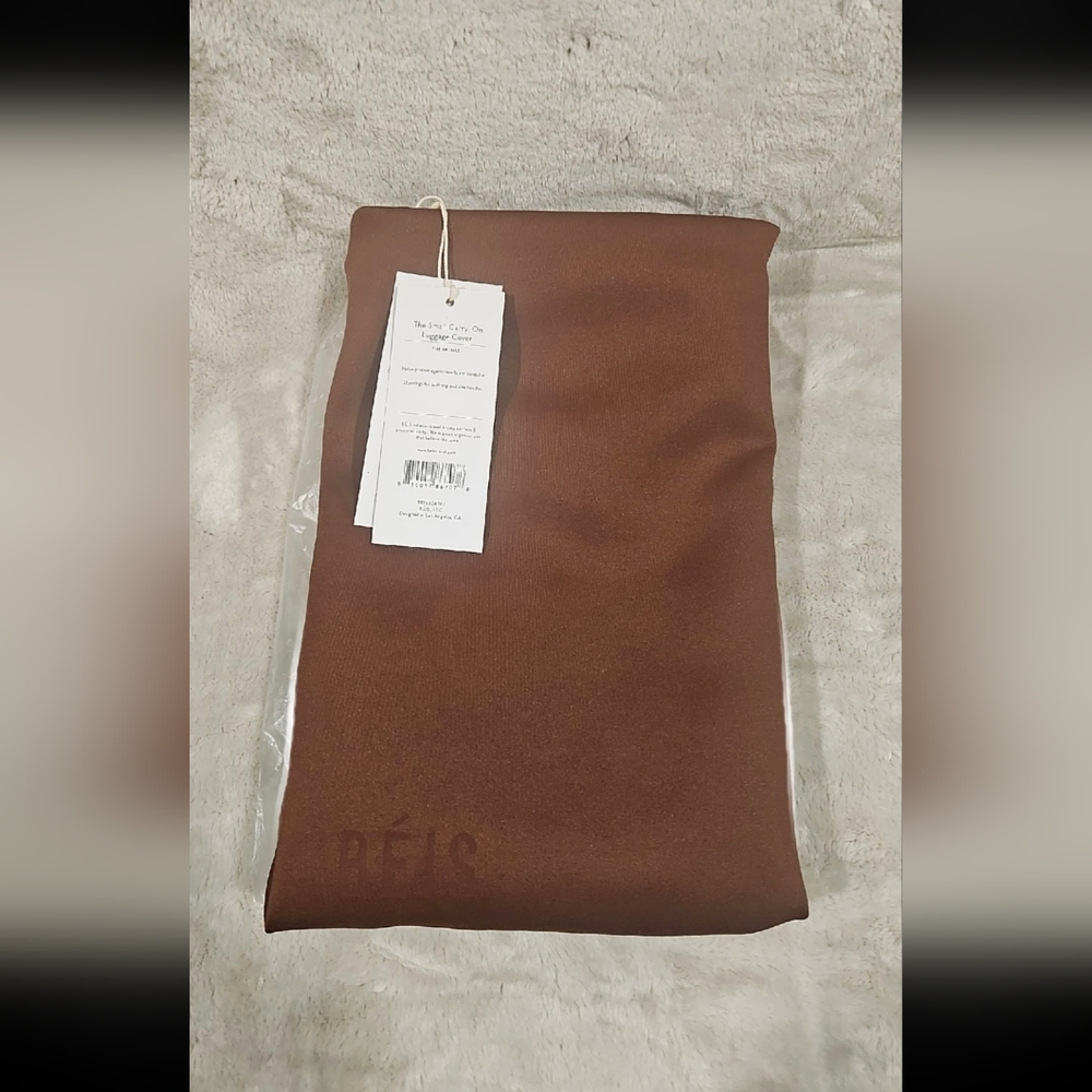 NWT Beis Maple Carry On Luggage Cover